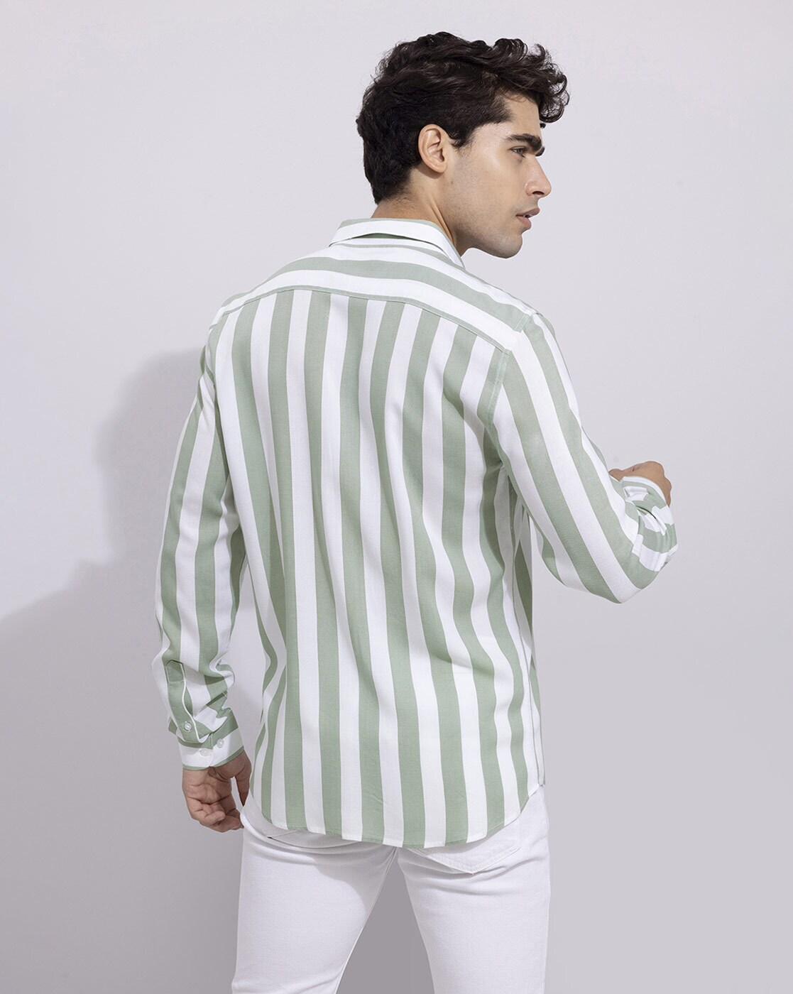 Slim Fit Striped Spread Collar Casual Shirt
