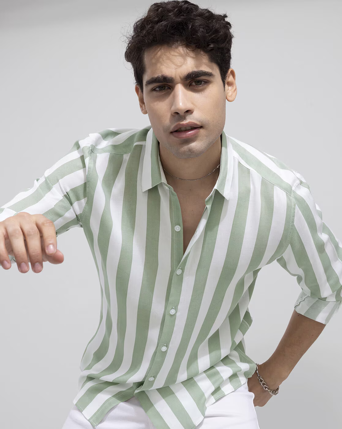 Slim Fit Striped Spread Collar Casual Shirt